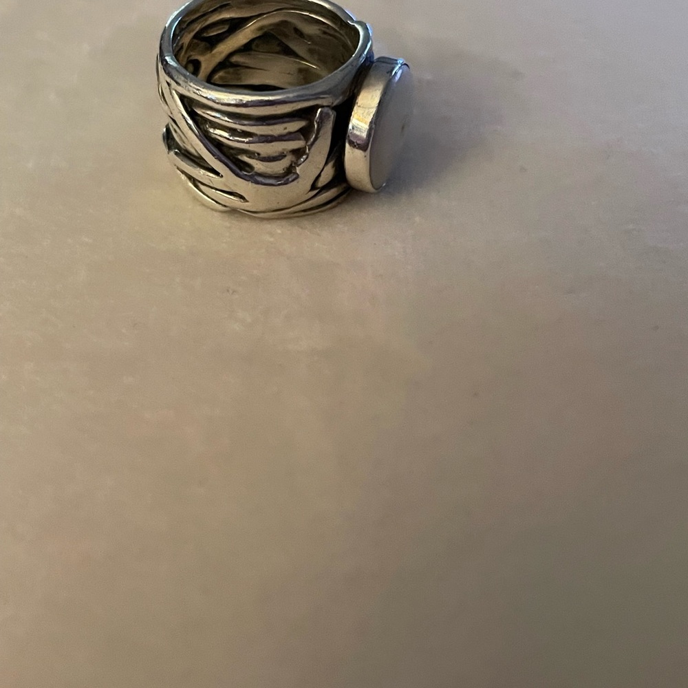 SILPADA Sterling Coin Pearl Mermaid ring EUC AUTHENTIC - Picture 4 of 8
